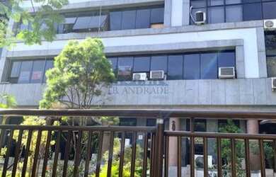 Imagem: O depósito possui 1 Vaga na garagem, 50m² de Área e está