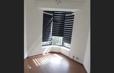 Imagem: O apartamento possui 1 Dormitório, 2 Banheiros, 1 Vaga na garagem