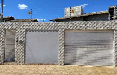 Imagem: A casa possui 3 Dormitórios, 3 Banheiros, 3 Vagas na garagem