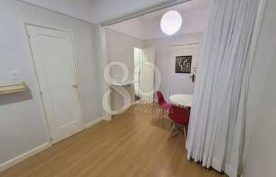 Imagem: O apartamento e possui 1 Dormitório, Suítes, 1 Banheiro