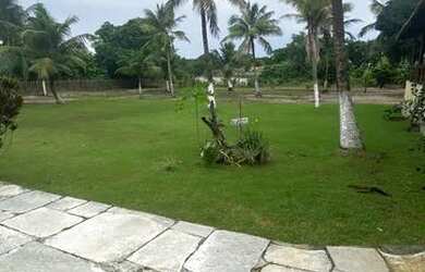 Imagem: A casa possui 4 Dormitórios, 5 Banheiros, 5 Vagas na garagem