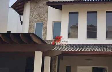 Imagem: A casa em condomínio possui 3 Dormitórios, 3 Banheiros, 4