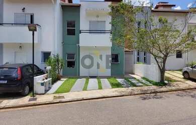 Imagem: A casa em condomínio possui 3 Dormitórios, 3 Banheiros, 2