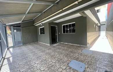 Imagem: A casa possui 2 Dormitórios e está localizado em Jardim Colorado