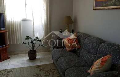 Imagem: O apartamento possui 3 Dormitórios, 1 Banheiro, 1 Vaga na garagem