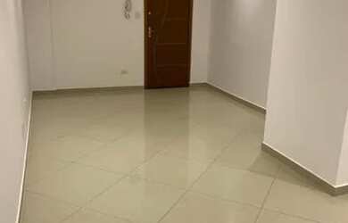 Imagem: O apartamento possui 3 Dormitórios, 1 Banheiro, 1 Vaga na garagem