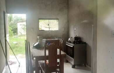 Imagem: A casa à venda possui 2 Dormitórios e 2 Banheiros e está