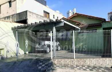 Imagem: A casa possui 3 Dormitórios, 3 Banheiros, 2 Vagas na garagem