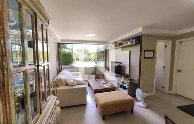 Imagem: O apartamento possui 1 Dormitório, 1 Banheiro, 1 Vaga na garagem