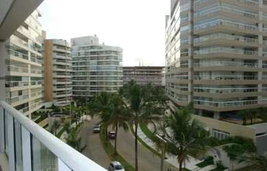 Imagem: O apartamento possui 3 Dormitórios, 1 Banheiro, 2 Vagas na