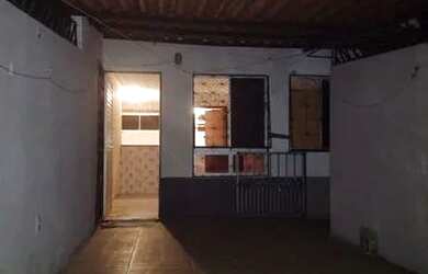 Imagem: O apartamento à venda possui 2 Dormitórios, 1 Banheiro e 1