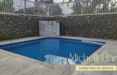 Imagem 1: Desfrute da natureza no jardim e da diversão na piscina com a família