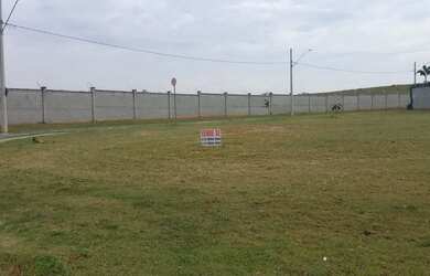 Imagem: O terreno possui 473m² de Área e está localizado em Loteamento