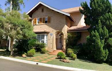 Imagem: A casa em condomínio possui 3 Dormitórios, 5 Banheiros, 4