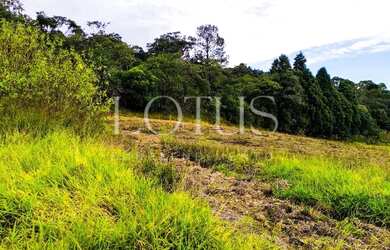 Imagem: O terreno possui 500m² de Área e está localizado em Jardim