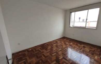 Imagem 3: Apartamento à venda 2 Dormitórios Amplo Centro Santa Maria RS - R$ 279.000,00
