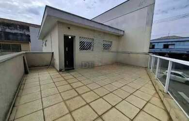 Imagem: O depósito possui 2 Vagas na garagem e 153m² de Área e está