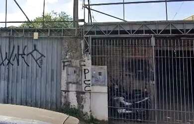 Imagem: O depósito possui 1 Vaga na garagem e 1m² de Área e está
