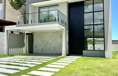 Imagem: A casa em condomínio possui 4 Dormitórios, 5 Banheiros, 4