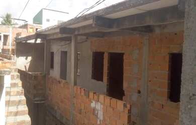 Imagem: A casa possui 2 Dormitórios, 2 Banheiros e 96m² de Área e