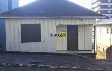 Imagem: O terreno possui 360m² de Área e Imóvel novo e está localizado