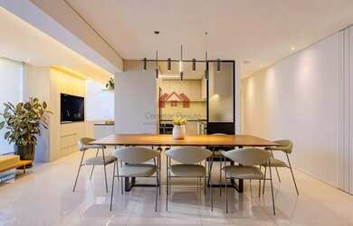 Imagem: O apartamento possui 2 Dormitórios, 2 Banheiros, 2 Vagas na