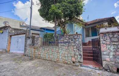 Imagem: A casa possui 2 Dormitórios, 1 Banheiro, 1 Vaga na garagem