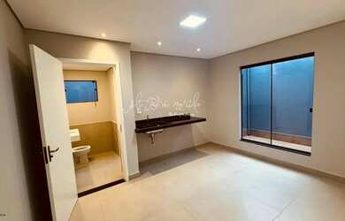 Imagem 5: Comercial para Venda em Marília, Palmital, 3 banheiros, 3 vagas