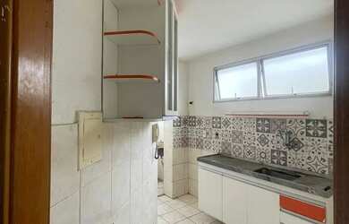 Imagem: O apartamento possui 2 Dormitórios, 1 Banheiro e está localizado