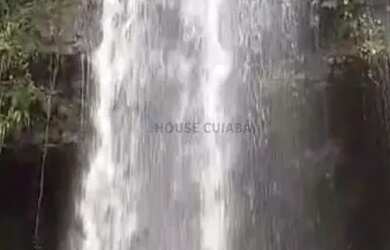 Imagem: A fazenda possui 3000000m² de Área e está localizado em Nobres