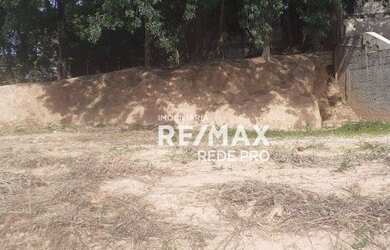 Imagem: O terreno possui 396m² de Área e está localizado em Santa