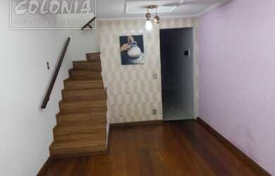 Imagem: A casa possui 2 Dormitórios, 2 Banheiros, 2 Vagas na garagem