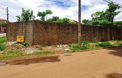 Imagem: O terreno possui 350m² de Área e está localizado em Plano