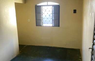 Imagem 5: Aluga-se casa na M Norte. 3 Vagas na garageme4 Dormitórios