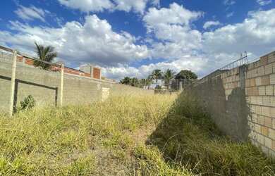 Imagem: O terreno possui 490m² de Área e está localizado em Setor