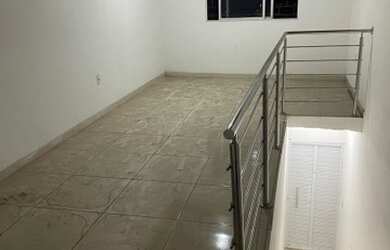 Imagem 5: Aluga casa na Cabo Reis em frente a lotérica 2/4 dois banheiros