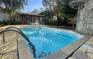 Imagem: A casa em condomínio possui 3 Dormitórios, 3 Banheiros, 280m²