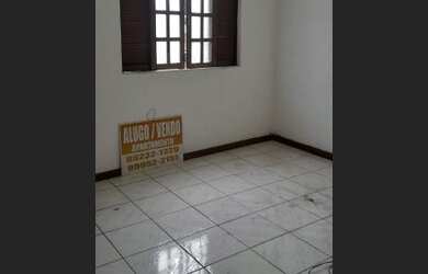 Imagem 2: Aluga-se. Varanda, 82m² de Área, 1 Banheiroe2 Dormitórios