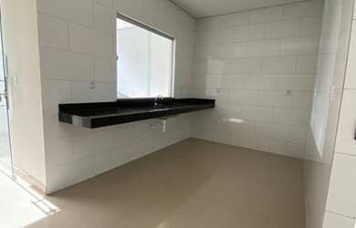 Imagem 3: Casa à venda no bairro Castanheiras - Governador Valadares/MG