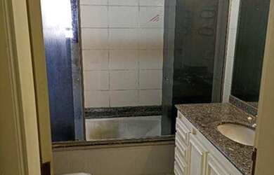 Imagem: O apartamento possui 4 Dormitórios, 3 Banheiros, 3 Vagas na