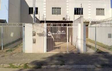 Imagem: A casa possui 2 Dormitórios, 2 Banheiros, 2 Vagas na garagem