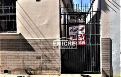 Imagem: A casa possui 1 Dormitório, 1 Banheiro e 50m² de Área e está