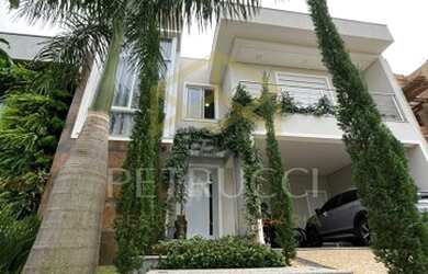 Imagem: A casa em condomínio possui 3 Dormitórios, 4 Banheiros, 4