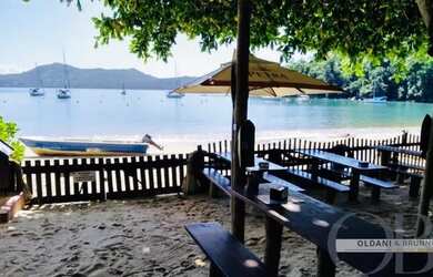 Imagem 1: RESTAURANTE E CHALÉS EXCLUSIVOS PÉ NA AREIA NA PRAIA DO FLAMENGO PÉ...