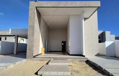 Imagem: A casa em condomínio possui 4 Dormitórios, 5 Banheiros, 2