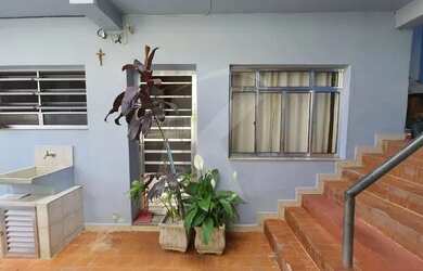 Imagem: A casa possui 2 Dormitórios, 1 Banheiro, 100m² de Área e