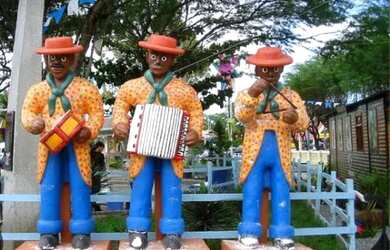 Imagem: O apartamento possui 2 Dormitórios, 1 Banheiro, 40m² de Área