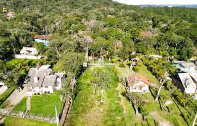 Imagem: O terreno possui 818m² de Área e está localizado em Canela