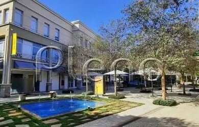 Imagem: O depósito possui 2 Vagas na garagem, 46m² de Área e está