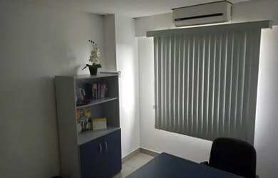 Imagem: O depósito possui 1 Vaga na garagem e 18m² de Área e está